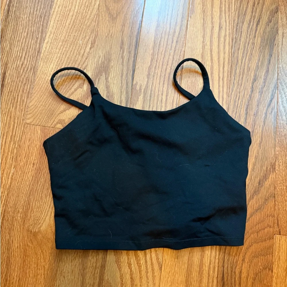 Amazon workout crop tank bundle - Picture 8 of 9
